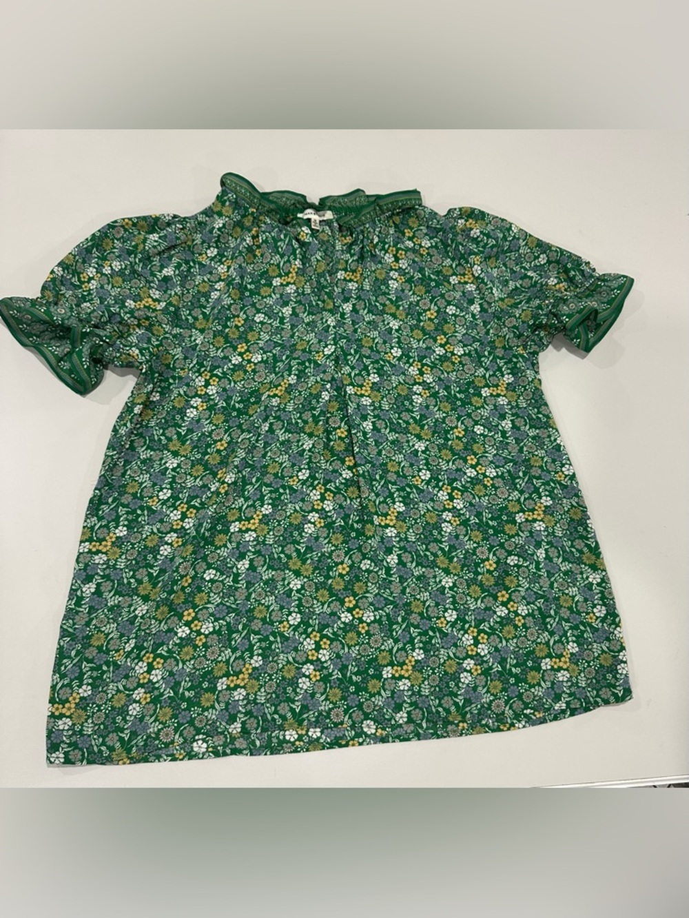 Max Studio Green Floral Short Sleeve Peasant Top